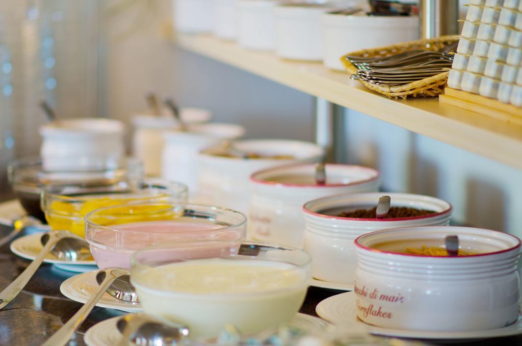 Garni Hotel Peterlinhof 칼다로 외부 사진