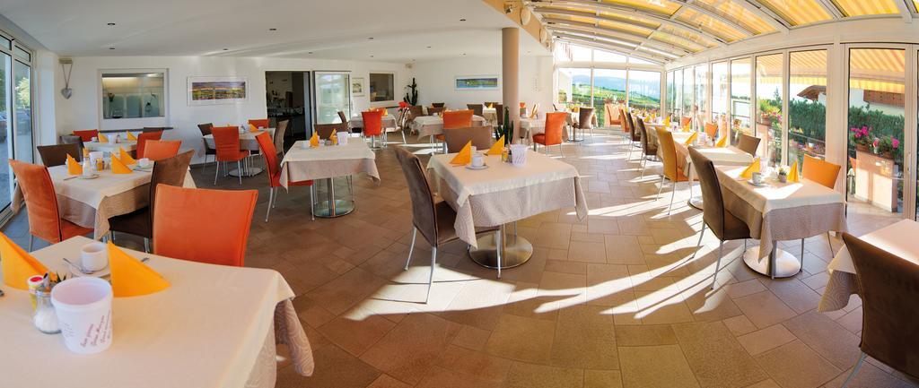 Garni Hotel Peterlinhof 칼다로 외부 사진