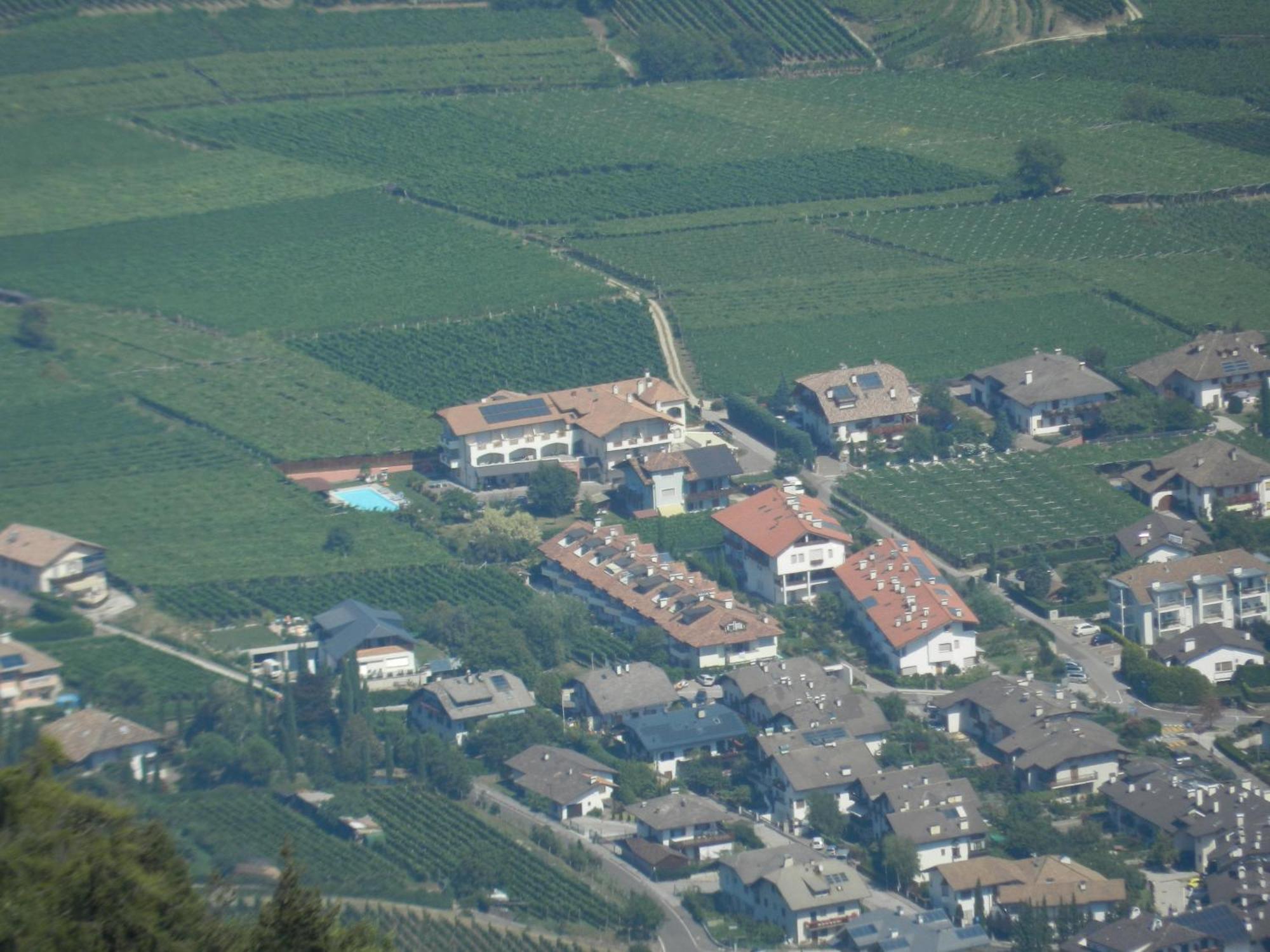 Garni Hotel Peterlinhof 칼다로 외부 사진